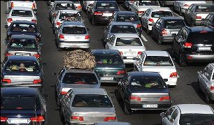 ترافیک نیمه سنگین کرج_ تهران و کرج_ قزوین/ آسمانی صاف در تمامی جاد‌ه‌های کشور