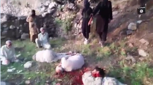 اعدام وحشیانه نظامیان افغان به دست تروریست‌های داعش + 15 عکس