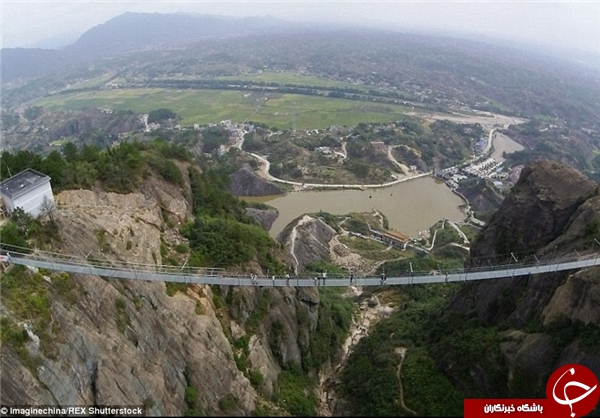 طولانی‌ترین پل شیشه‌ای جهان بر فراز دره‎ای خطرناک+تصاویر
