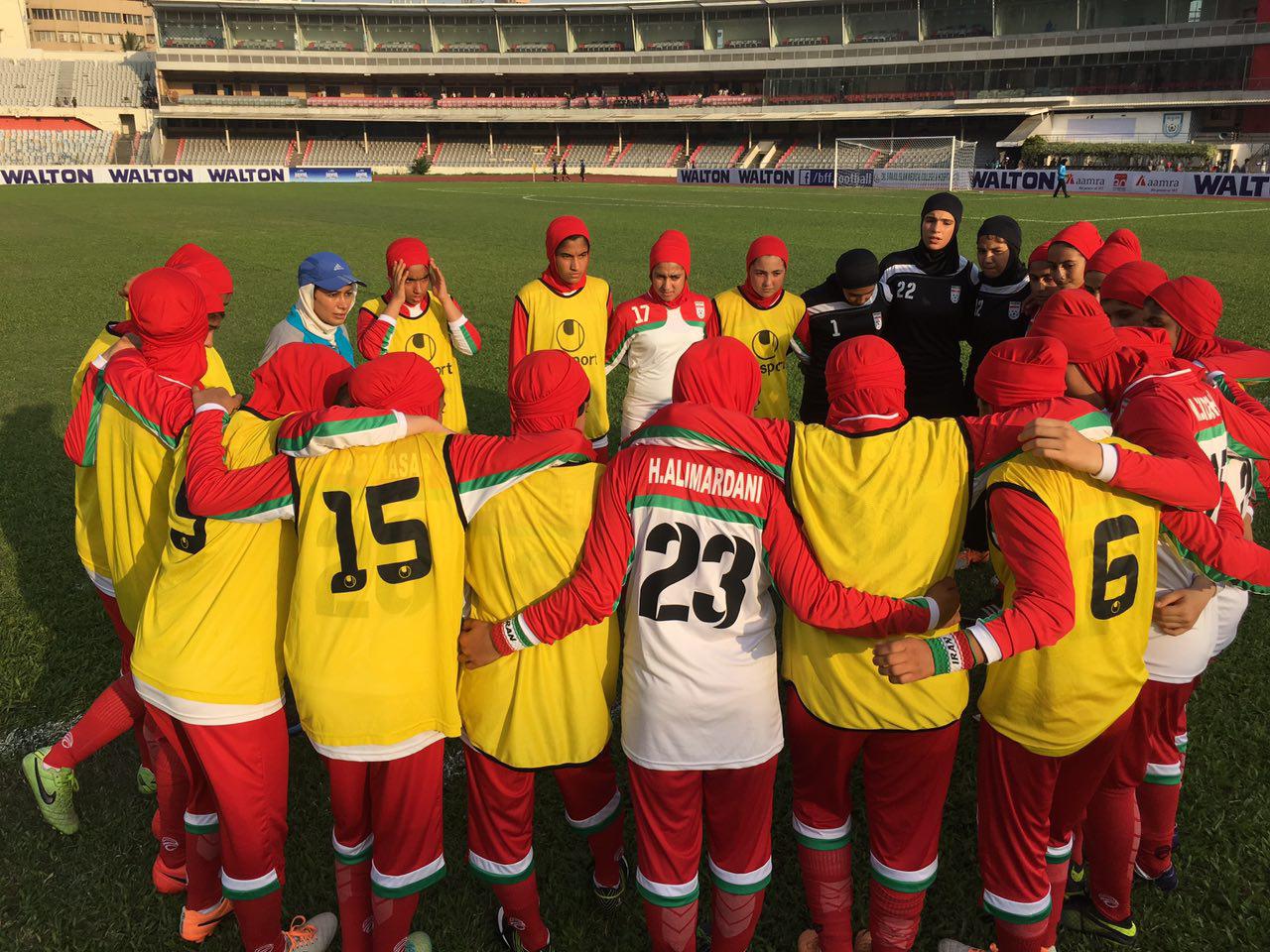 تیم فوتبال دختران نوجوان در اولین گام نتیجه را واگذار کرد