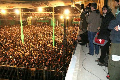 دیدگاه گردشگران اروپایی در مورد مراسم عزاداری یزد حسینیه ایران + تصاویر