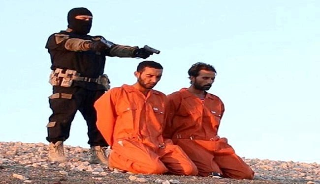 داعش عناصر فراری خود را در شرقاط اعدام می‌کند/ تروریست‌هایی با بازوبند قرمز در جستجوی عناصر گریخته