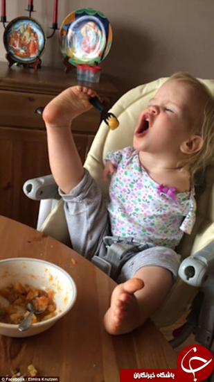 توانایی این بچه معلول در غذا خوردن مورد تشویق قرار گرفت +تصاویر