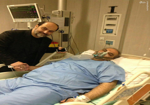 عکس/ گزارشگر مطرح فوتبال روی تخت بیمارستان