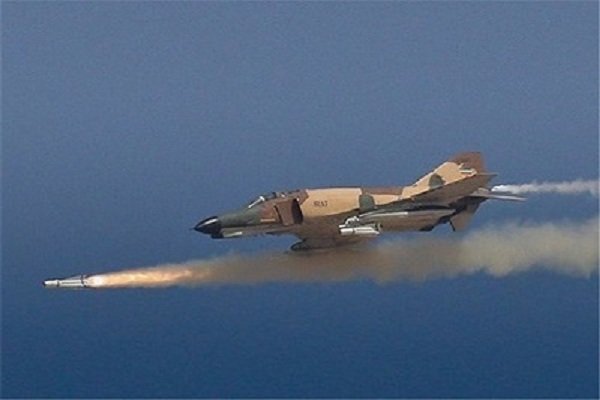 جنگنده های نهاجا با موشک های Kh-29 و Kh-25 اهداف از پیش تعیین شده را بمباران کردند
