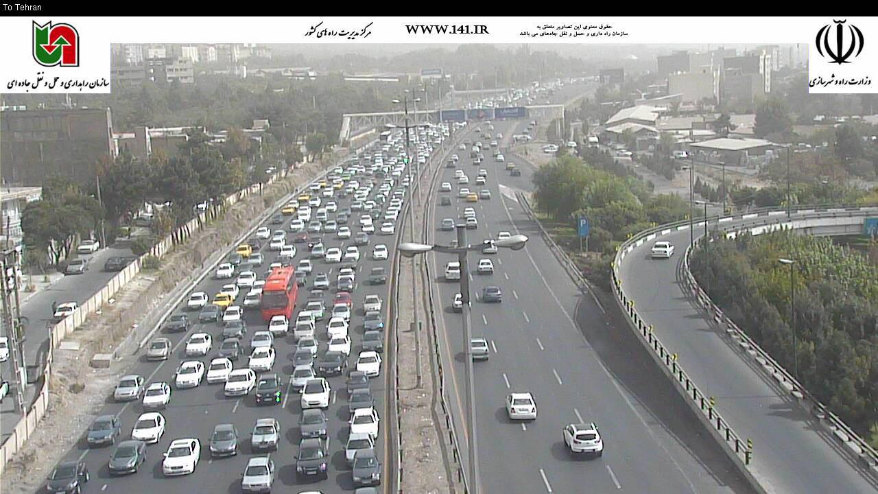 ترافیک سنگین در آزادراه تهران-کرج/ بارش باران در گیلان و مازندران+ تصاویر