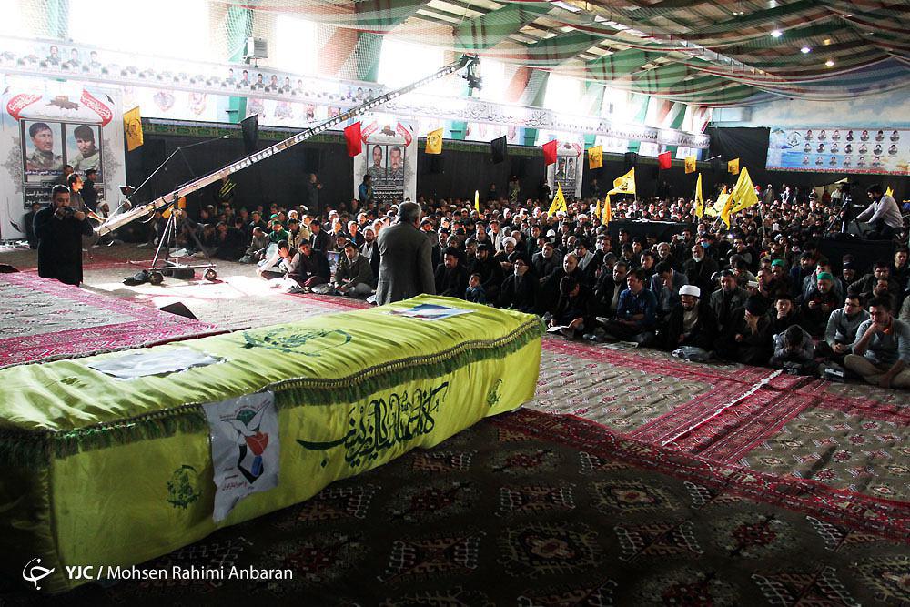 اجتماع عظیم مدافعان حرم در مشهد+تصاویر