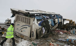 واژگونی اتوبوس زائران ایرانی در عراق یک کشته و 19 زخمی بجا گذاشت
