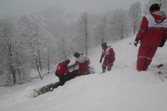 گرفتار شدن چهار گردشگر به دلیل شدت بارش برف در غار مغان