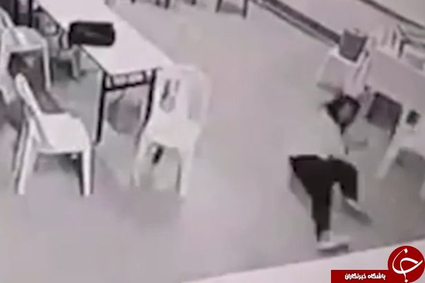 حمله شبح به یک زن در لابی هتل+ فیلم