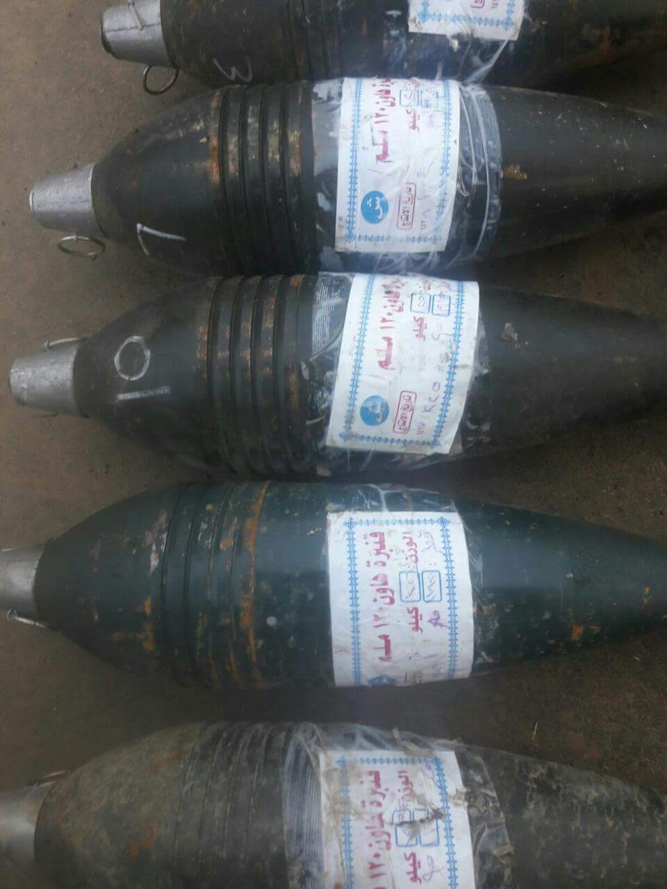 کشف انواع بمب و خمپاره تروریست‌ها در عملیات حومه بغداد/ مخزن بزرگ تسلیحاتی داعش در«الحویجه» منهدم شد+تصاویر