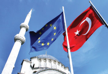 اروپا به بهانه دادن مجوز عضویت ترکیه در اتحادیه امتیازات زیادی را گرفته‌ است