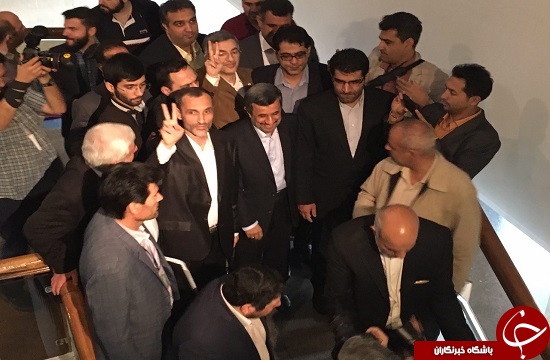 احمدی نژاد در وزرات کشور حضور یافت+ تصاویر