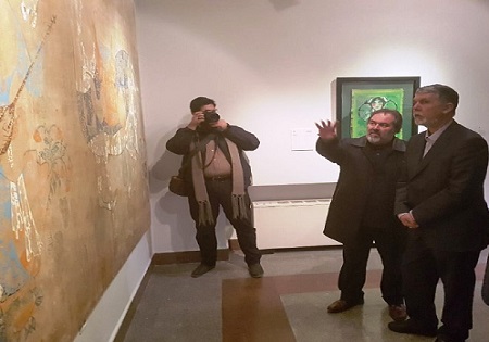 بازدید وزیر ارشاد از دهمین جشنواره هنرهای تجسمی فجر