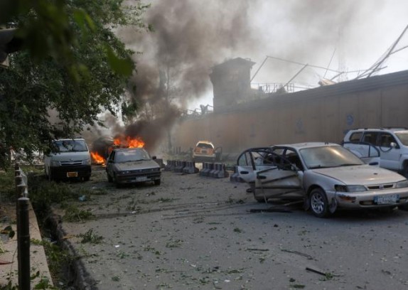 90 کشته در پی انفجار قوی نزدیک سفارت‌خانه‌های خارجی و دفتر خبرگزاری صدا و سیمای ایران در کابل+ تصاویر و فیلم