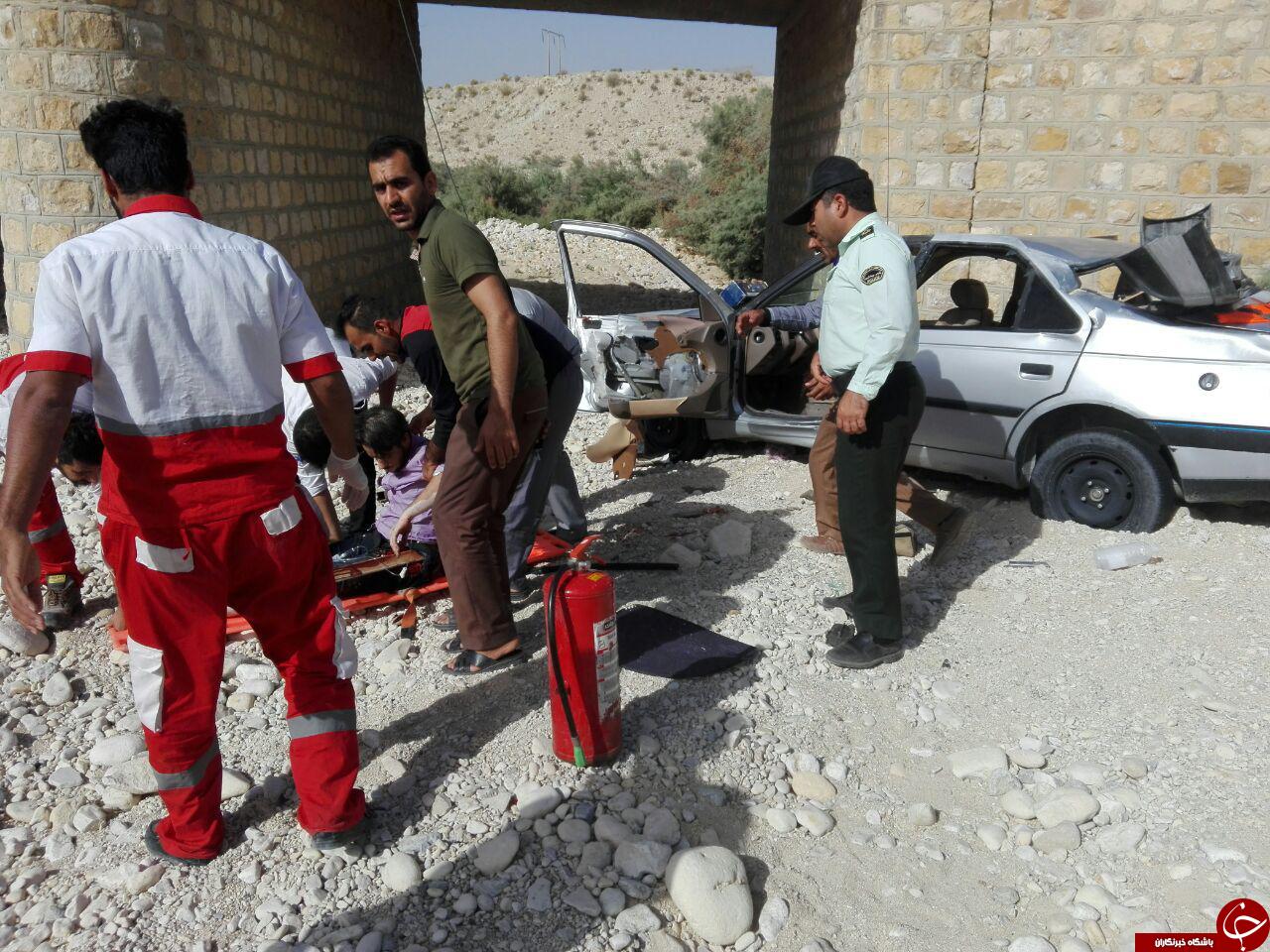 واژگونی هولناک پژو 405 در بوشهر + تصاویر