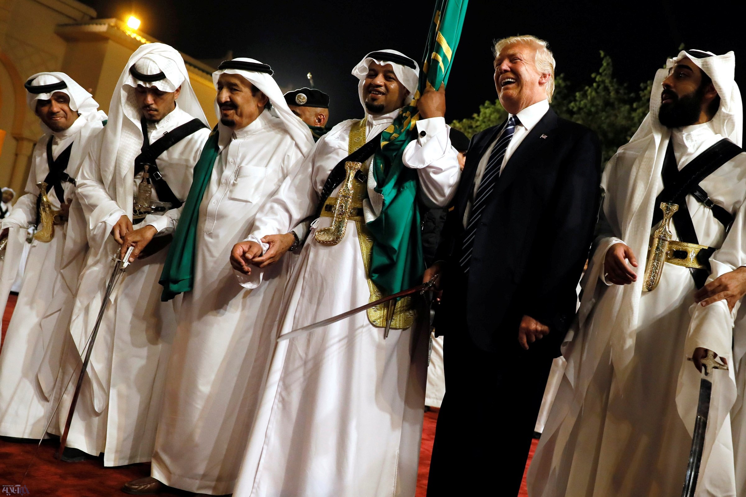 سیاست گزینشی ترامپ درباره حقوق‌بشر/ چرا رئیس‌جمهور آمریکا در دیدار با سلمان، به گردن‌زنی‌ها در عربستان اشاره‌ای نکرد؟