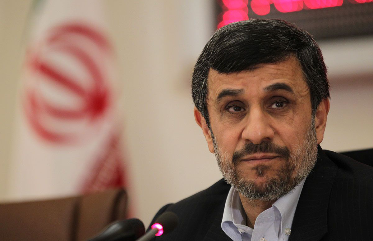 نامه احمدی نژاد درباره بازداشت بقایی