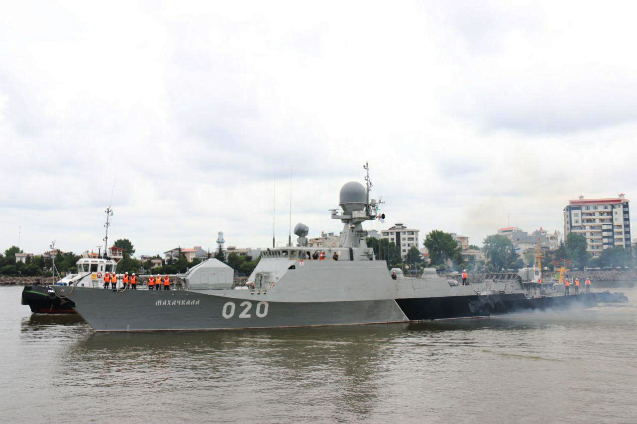 ناوگروه نیروی دریایی روسیه در منطقه چهارم نداجا پهلوگرفت