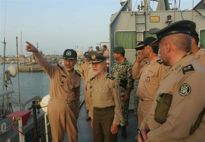 فرمانده کل ارتش از پایگاه دریایی در نقطه صفر مرزی ایران و پاکستان بازدید کرد