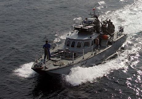 بزرگنمایی CNN از شلیک هشدار رزم ناو آمریکایی به قایق های ایرانی در خلیج فارس