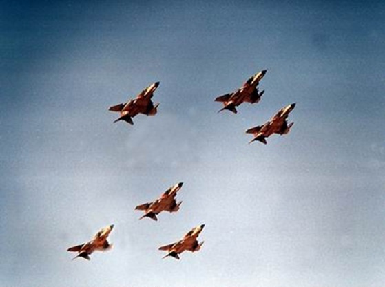 کمان 99؛ عملیاتی که آسمان عراق را سیاه کرد + تصاویر