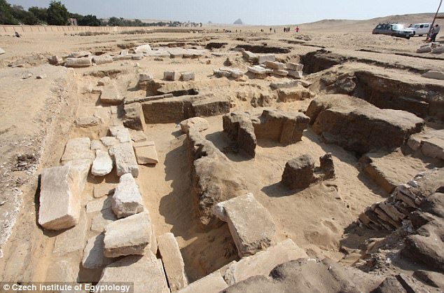 کشف معبد فرعون دوم در جیزه + تصاویر