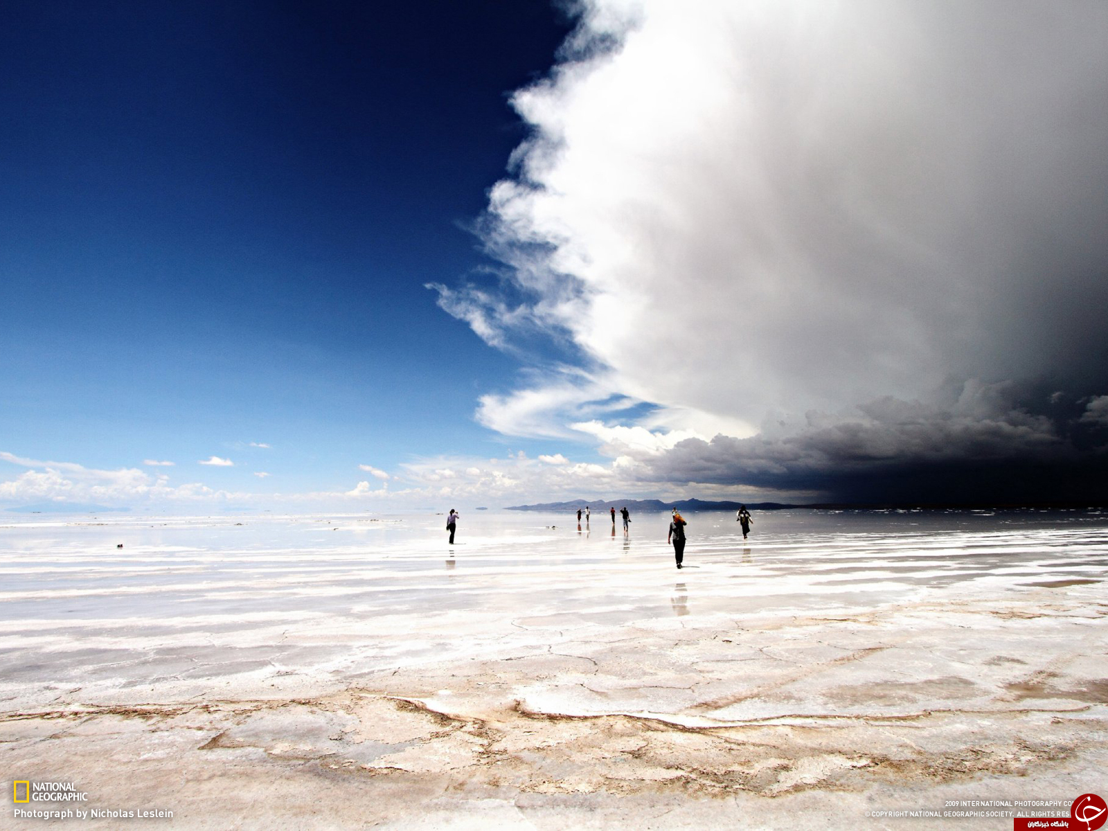 تصاویری دیدنی از بزرگ‌ترین و شگفت انگیزترین آینه طبیعی جهان در بولیوی