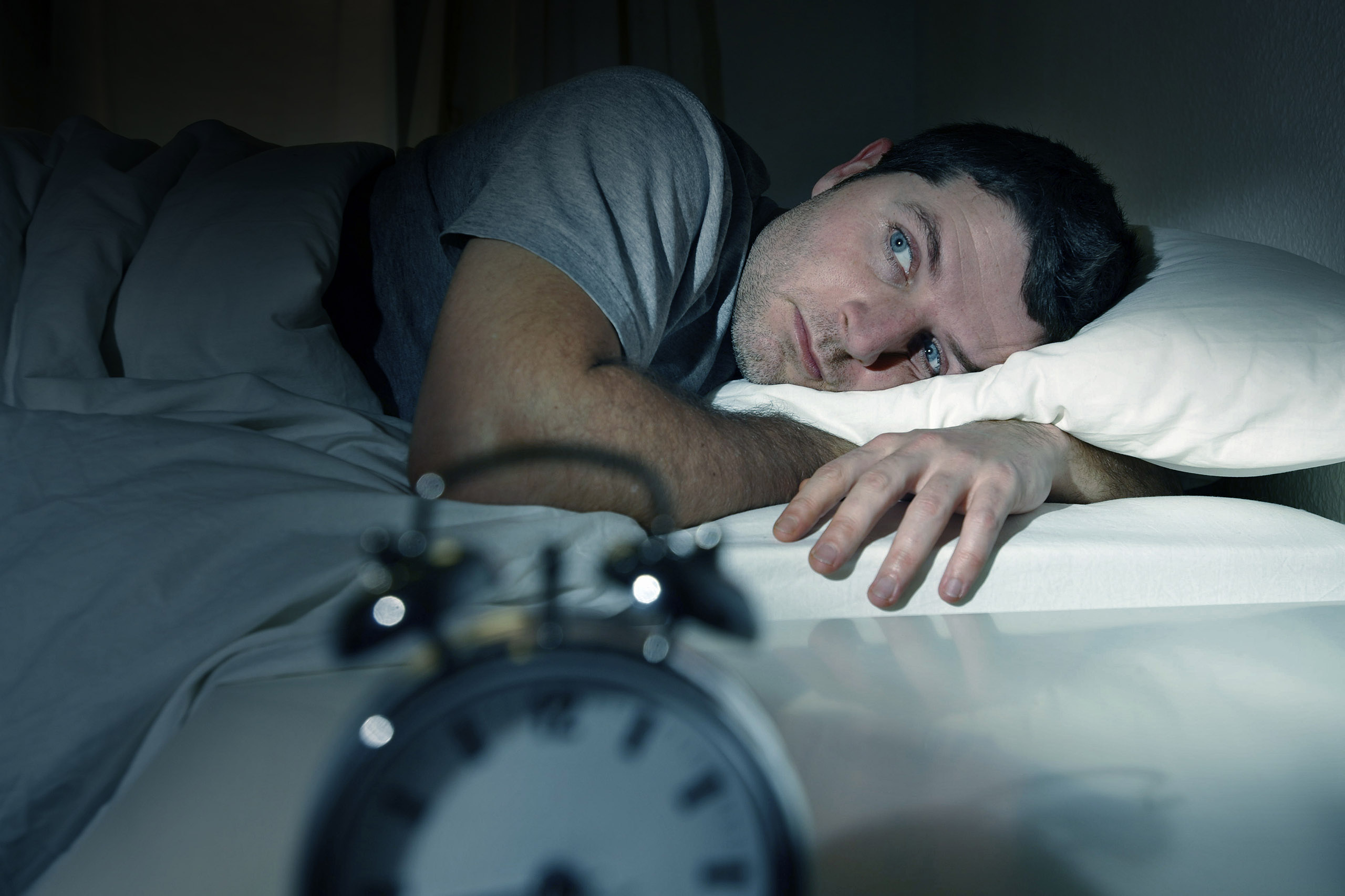 3دلیل اصلی بی خوابی چیست؟+راه حل