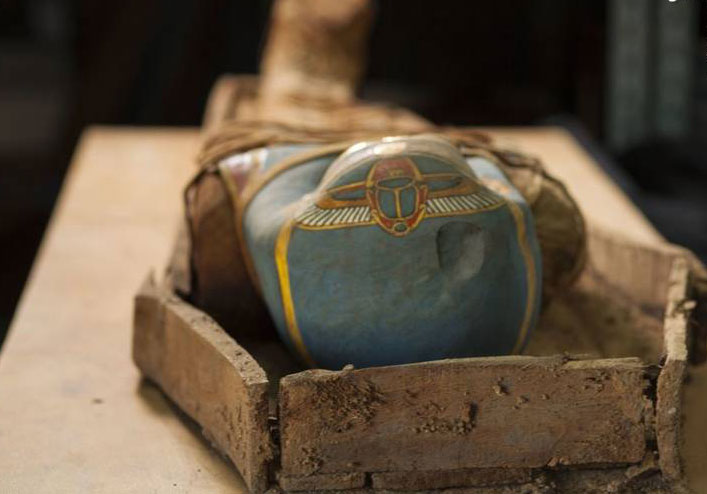 کشف مومیایی با ماسک طلایی در مصر+تصاویر