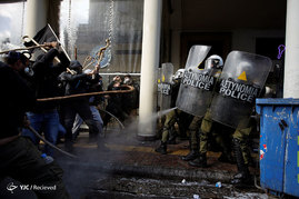 درگیری کشاورزان یونانی با پلیس