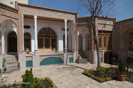 خانه تاریخی ابوترابی 