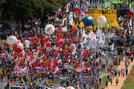 تظاهرات علیه رئیس جمهور برزیل