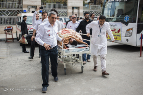 اعزام مصدومین حادثه واژگونی اتوبوس زائرین در عراق به تهران