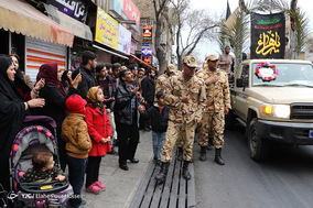 تشییع پیکر پاک ۲۴ شهید گمنام در شیراز