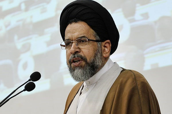 وزير الامن الايراني يعلن تفكيك خلية ارهابية في ضواحي طهران