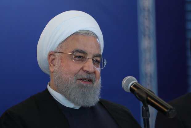 روحاني: هدف أميركا والصهاینة من فرض العقوبات تأليب الشارع الايراني ضد النظام
