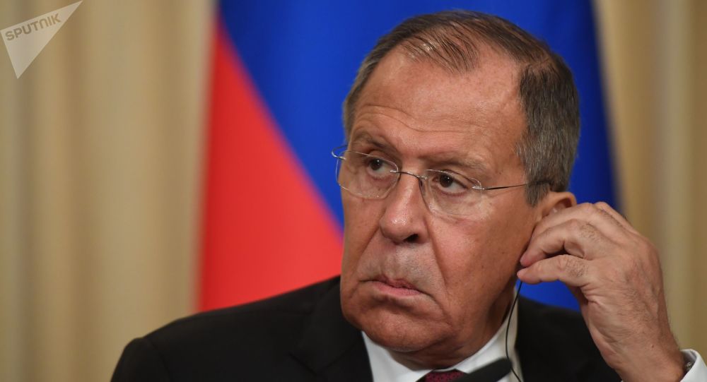 لافروف: موسكو لديها الرد على تهديدات الناتو ولن تشارك في سباق التسلح