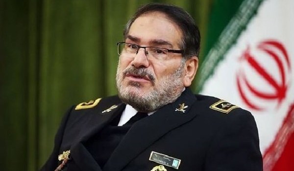شمخاني: ایران هي المسؤولة عن أمن الخليج الفارسي وعلى امریكا مغادرة المنطقة