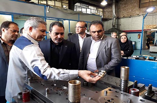 مسوول ايراني: نمو صادرات الصناعات الصغيره بنسبة 40 بالمئة
