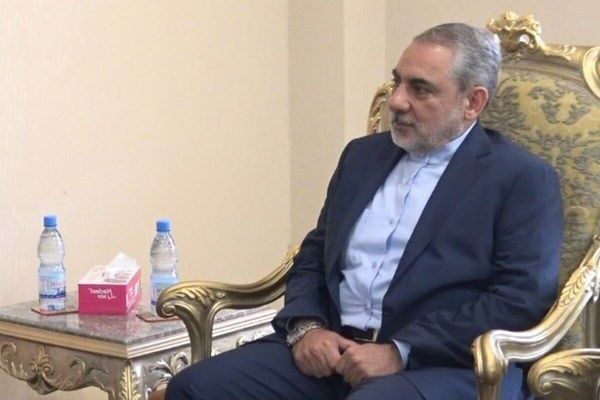 سفير ايران في صنعاء: شعب اليمن يمتلك ارادة جادة للوصول الى السلام العادل