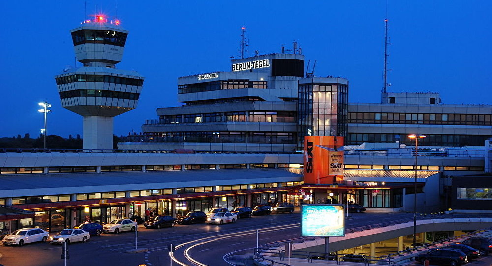 Hundreds of flights cancelled in Berlin airports