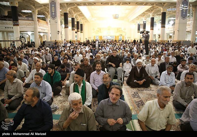 Iranians mourn Imam Khomeini demise
