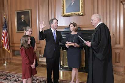 Kavanaugh sworn in as Supreme Court justice