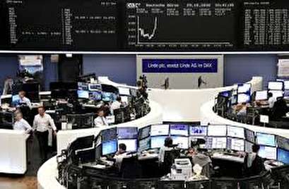 European shares eke out gains as Sodexo, banks jump