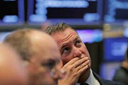 Wall Street gains on earnings optimism, waning Syria jitters