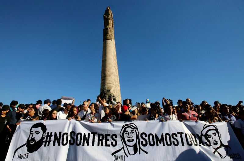 Thousands demand justice for Mexican students dissolved in acid