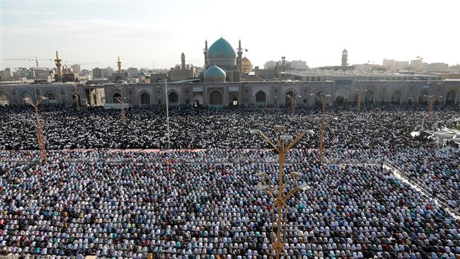 Iranians celebrate Eid al-Fitr