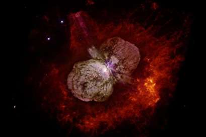 Massive star system Eta Carinae is shooting cosmic rays at Earth