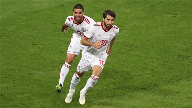Turkish soccer clubs Besiktas, Fenerbahce eye Iranian striker Ansarifard